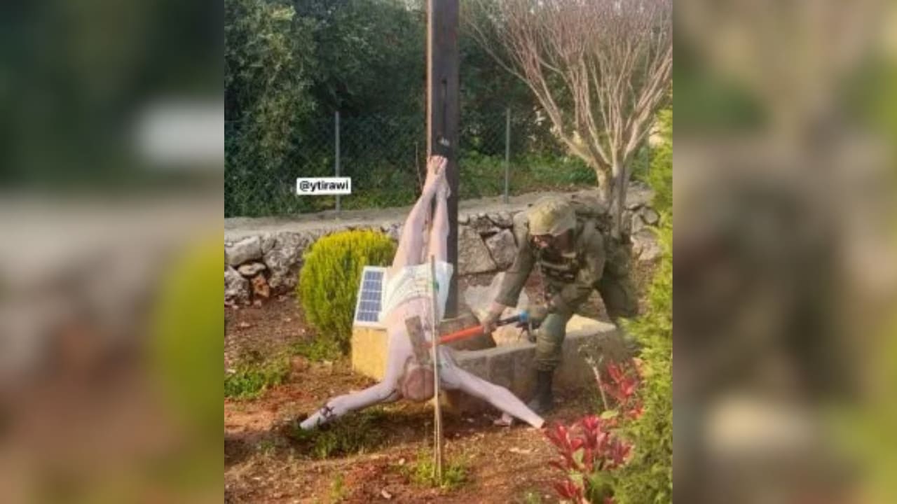 Libanon Israel Soldat zerstört Jesusstatue