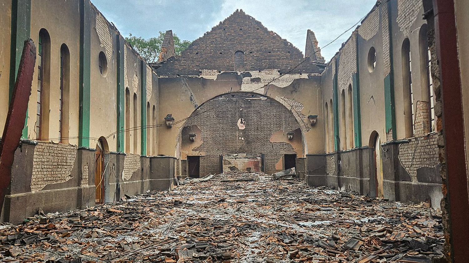 Mosambik zerstörte Kirche Cabo Delgado