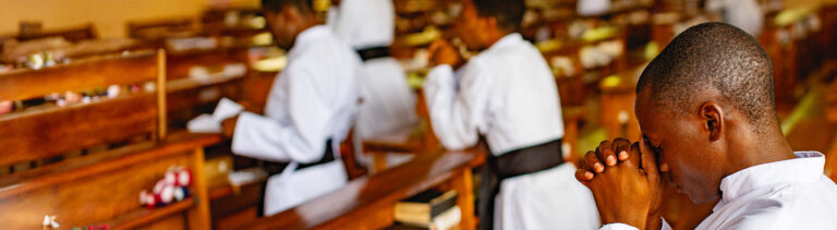 Beschütze deine Freunde, Herr – Gebet für verfolgte Christen