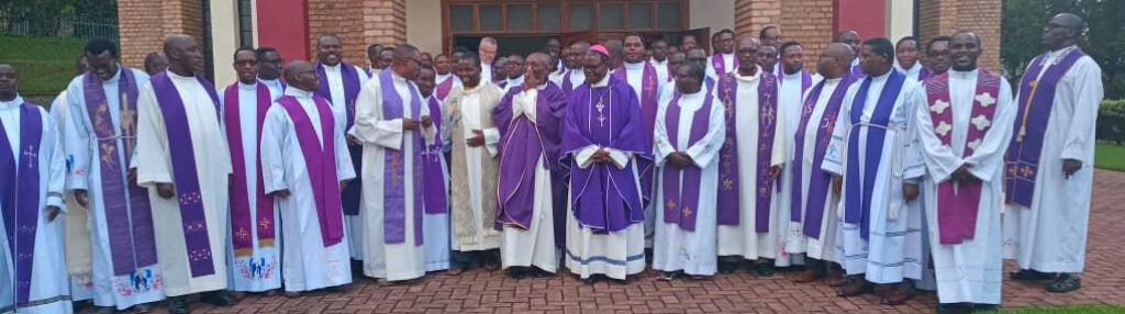 Ruanda: Besinnungstage für 54 Priester der Diözese Gikongoro