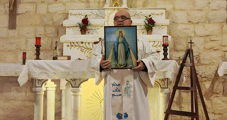Libanon Priester Gottesdienst